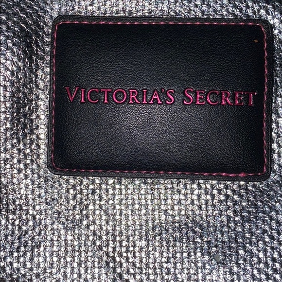 Two Victoria secrets tote bags - Picture 2 of 8